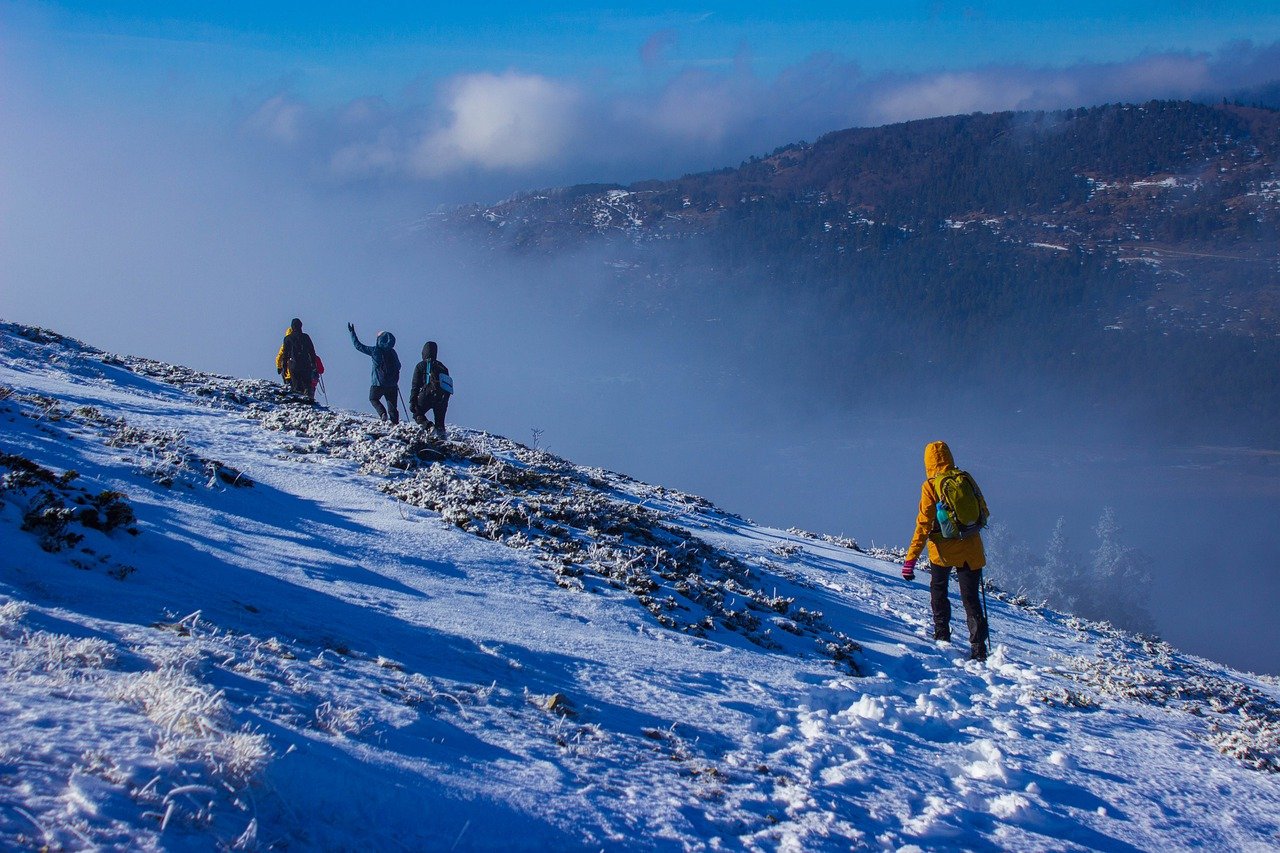 hiking winter